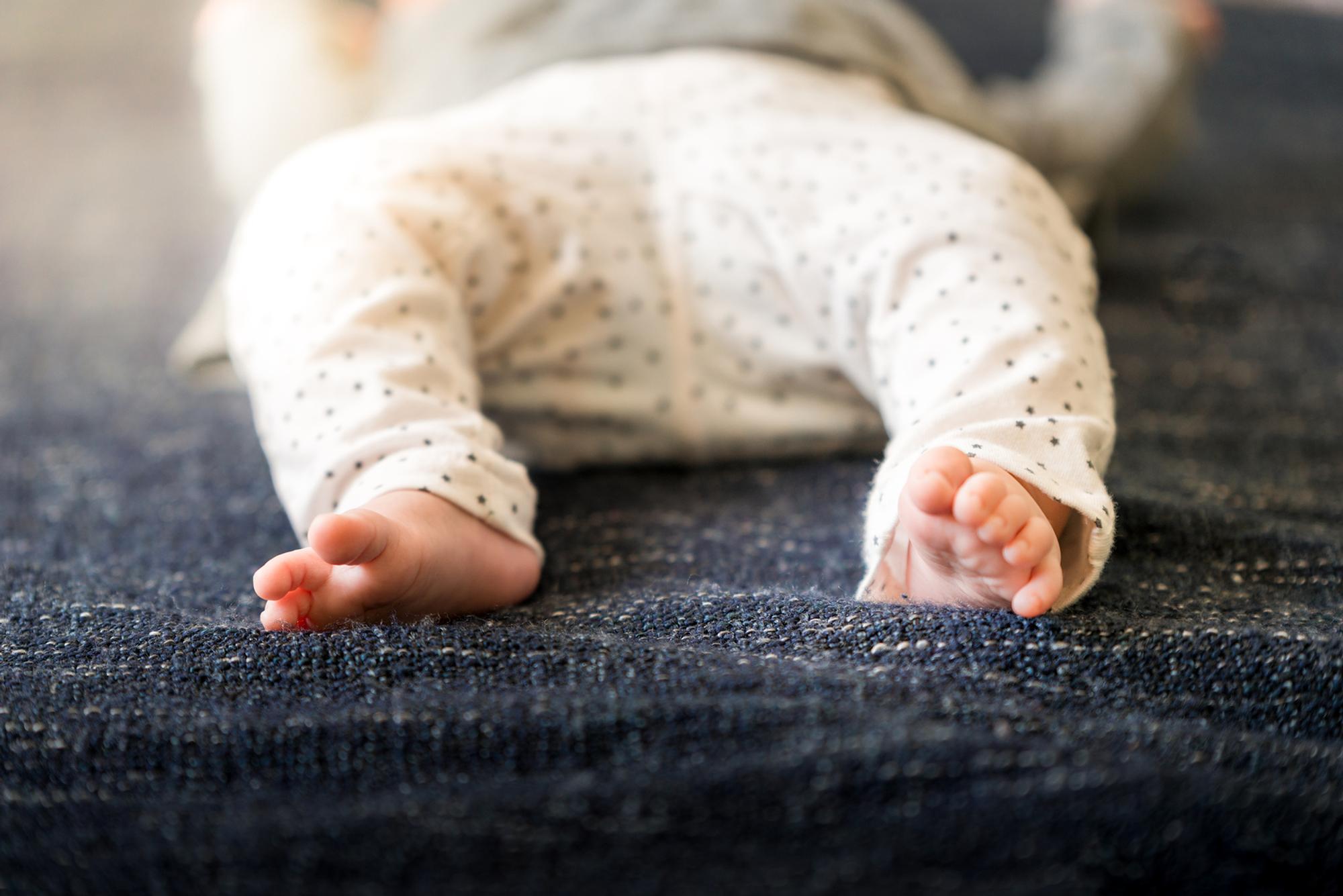 Baby 14 Wochen Entwicklung Im Sehen Und Greifen Hallo Eltern