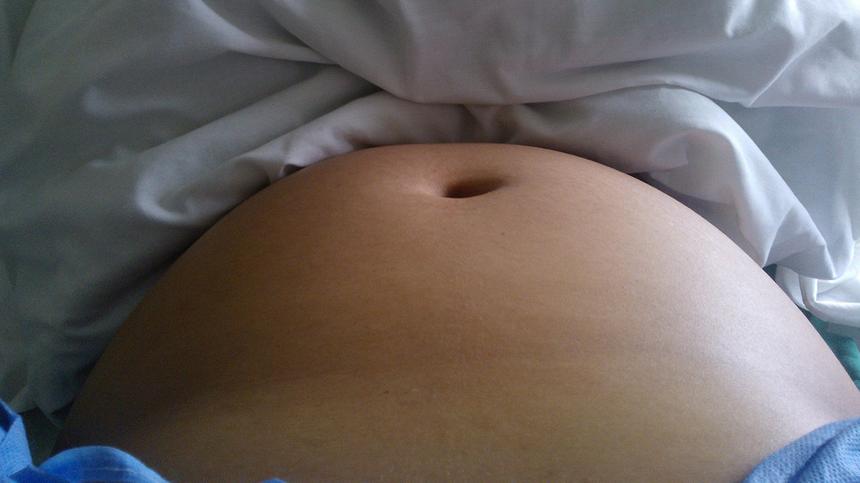 Der Bauch einer Schwangeren