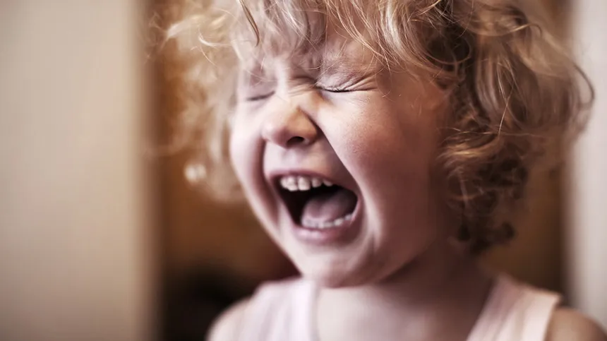 8 Sätze, die dein wütendes Kind beruhigen