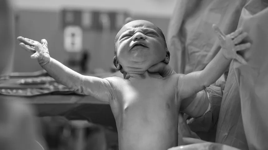 Preisgekrönte Geburtsbilder: faszinierende Einblicke in die Geburt