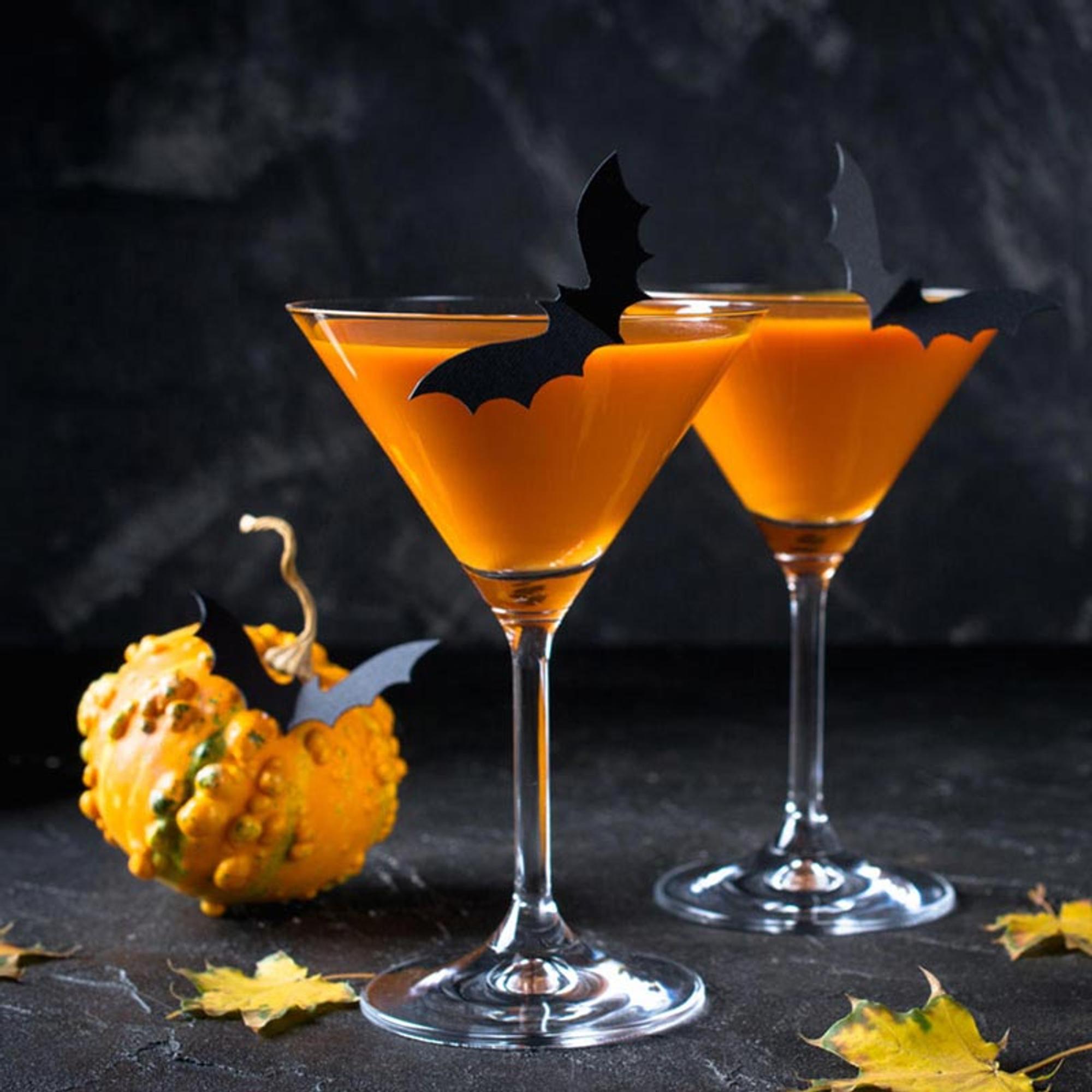 Halloween-Getränke: Kürbis-Fledermaus Drink