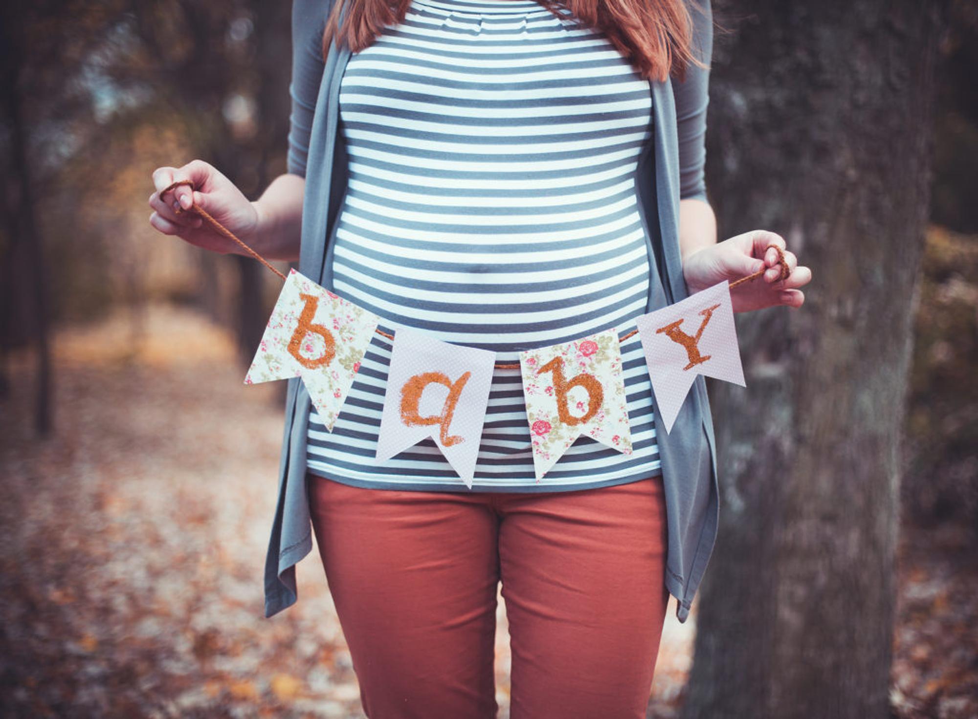 Babybauch: Ab wann sehe ich schwanger aus? Bilder Pflege ...