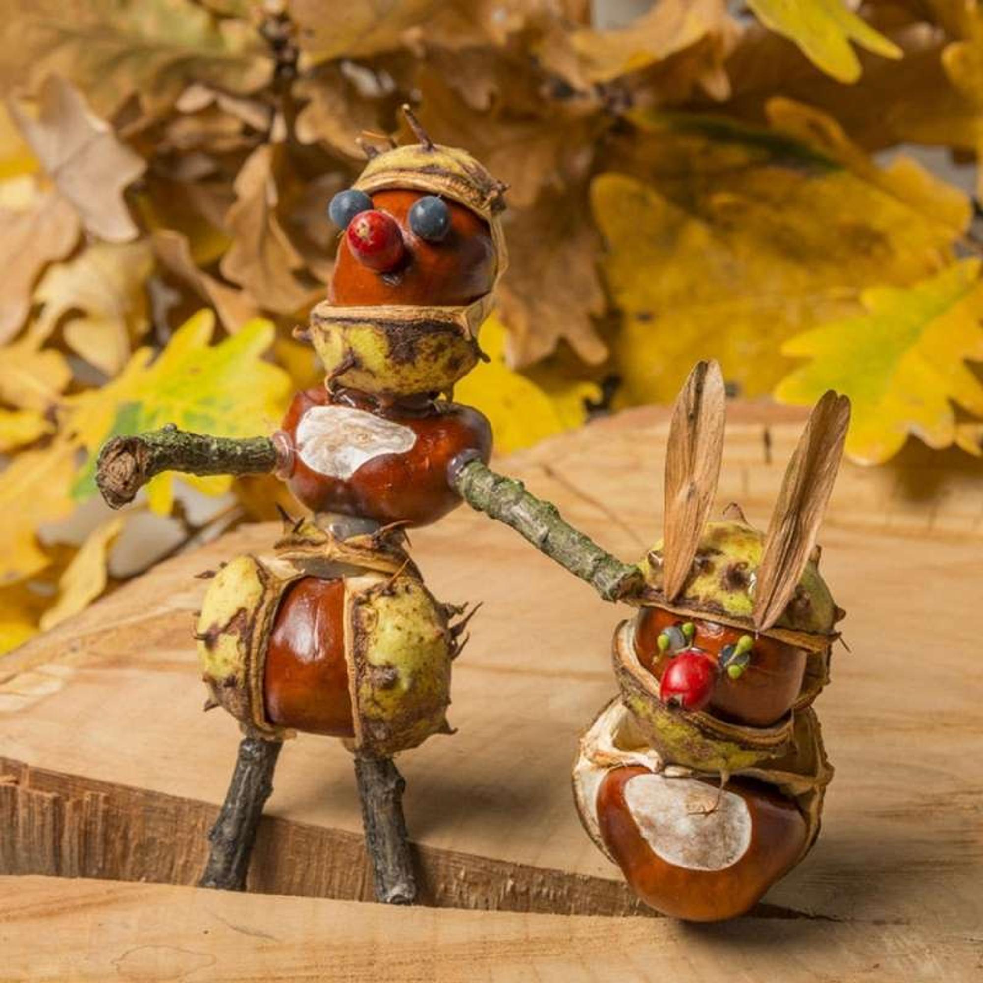 Herbstbasteln mit Kastanien: Ausgefallene Figuren mit Rüstung aus Schale
