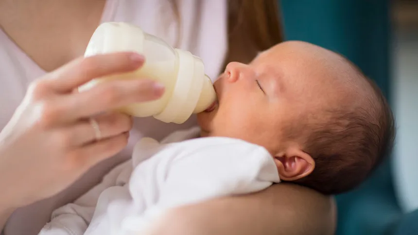 Kritik an neuer EU-Rezeptur für Säuglingsmilch: Das hat sich bei Milumil, Aptamil, HiPP &amp; Co geändert