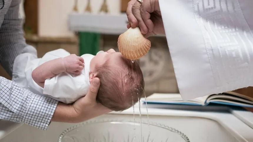 Trotz Corona: Erste Taufen wieder möglich