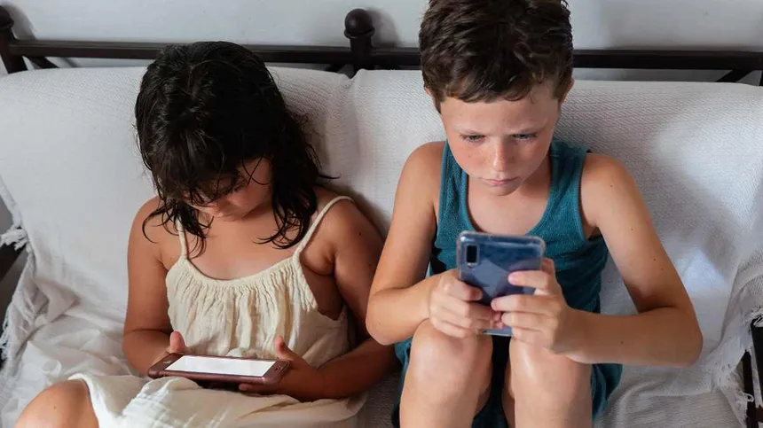 1,3 Millionen Kinder in Deutschland potenziell Smartphone-süchtig